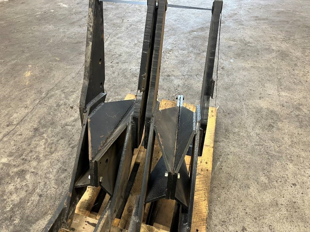 Lastarfäste Trima till Ursus Zetor - Pemuat depan untuk traktor: gambar 4 Lastarfäste Trima till Ursus Zetor - Pemuat depan untuk traktor: gambar 4