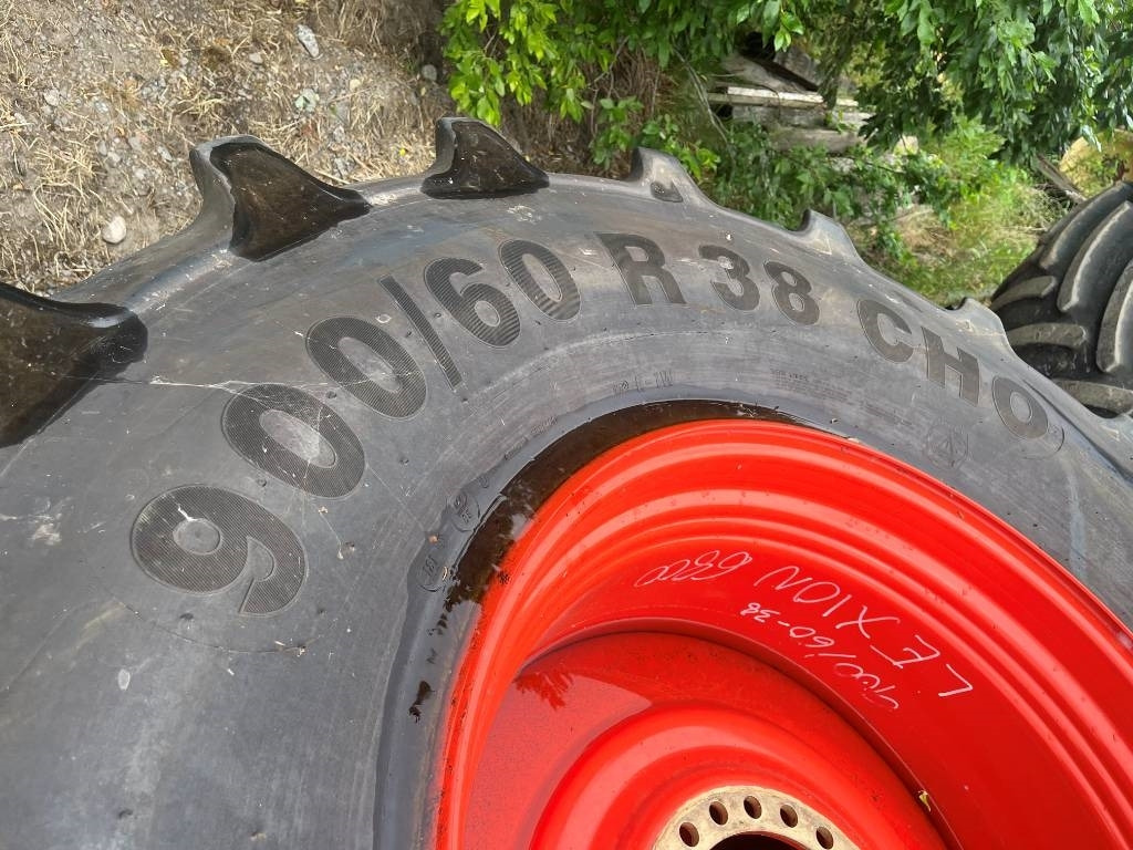 Mitas 900/60R38 Däck till Claas Lexion 6800 - Ban untuk Peralatan pertanian: gambar 3 Mitas 900/60R38 Däck till Claas Lexion 6800 - Ban untuk Peralatan pertanian: gambar 3