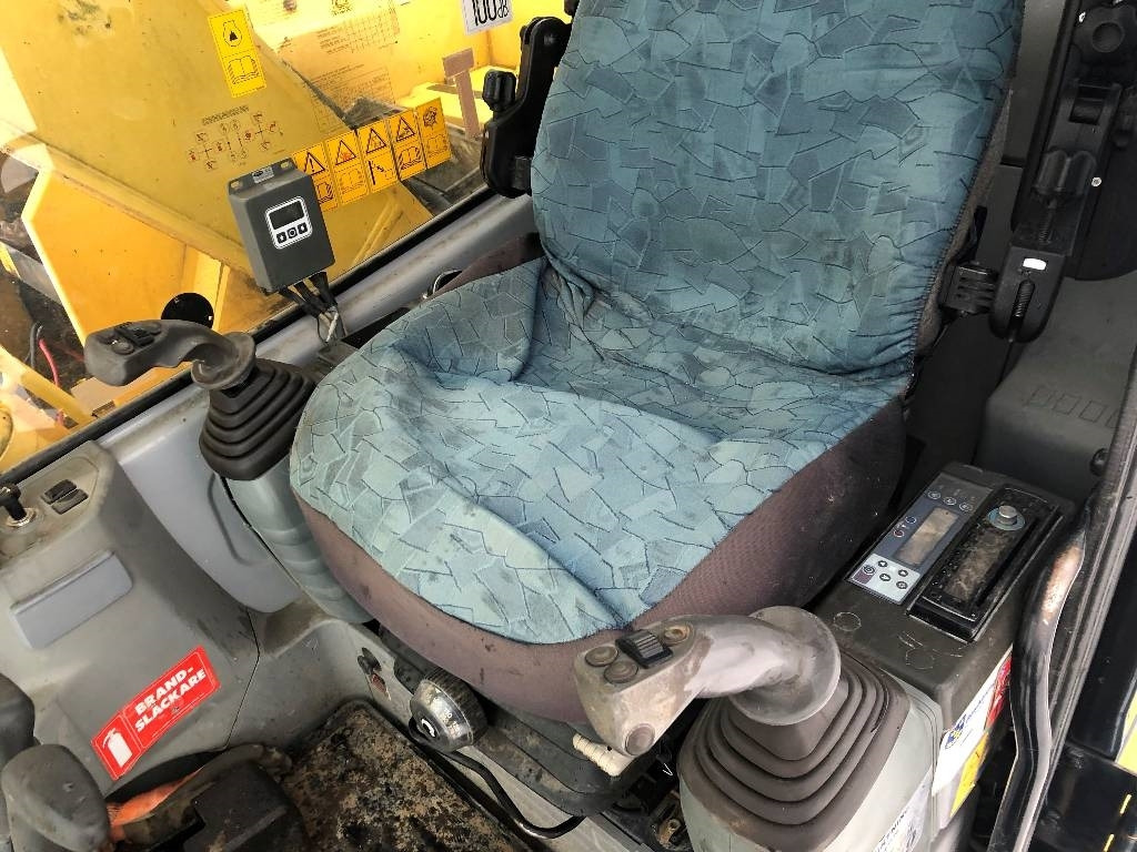 New Holland Kobelco E135SR dismantled: only spare parts - Ekskavator perayap: gambar 5 New Holland Kobelco E135SR dismantled: only spare parts - Ekskavator perayap: gambar 5