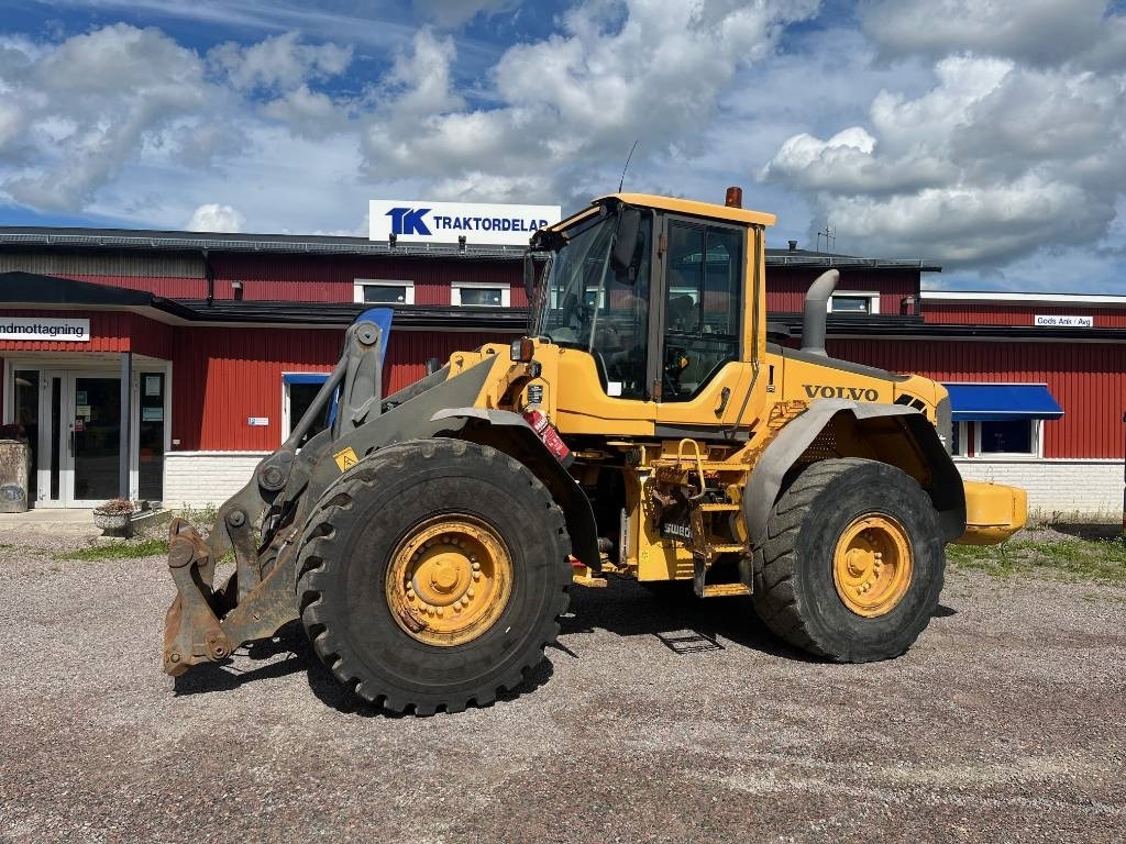 Volvo L 110 F - Wheel loader: gambar 1 Volvo L 110 F - Wheel loader: gambar 1