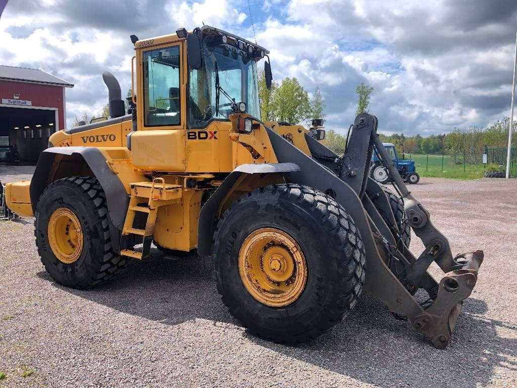 Volvo L 120 E Dismantled: only spare parts - Wheel loader: gambar 3 Volvo L 120 E Dismantled: only spare parts - Wheel loader: gambar 3