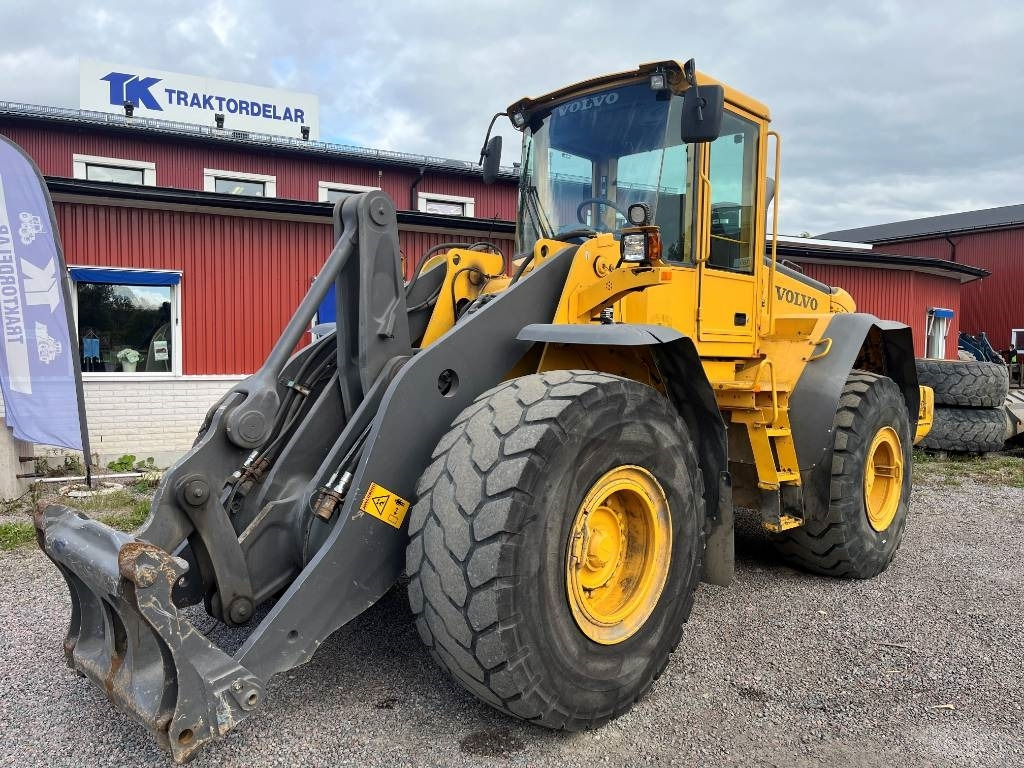 Volvo L 120 E - Wheel loader: gambar 2 Volvo L 120 E - Wheel loader: gambar 2