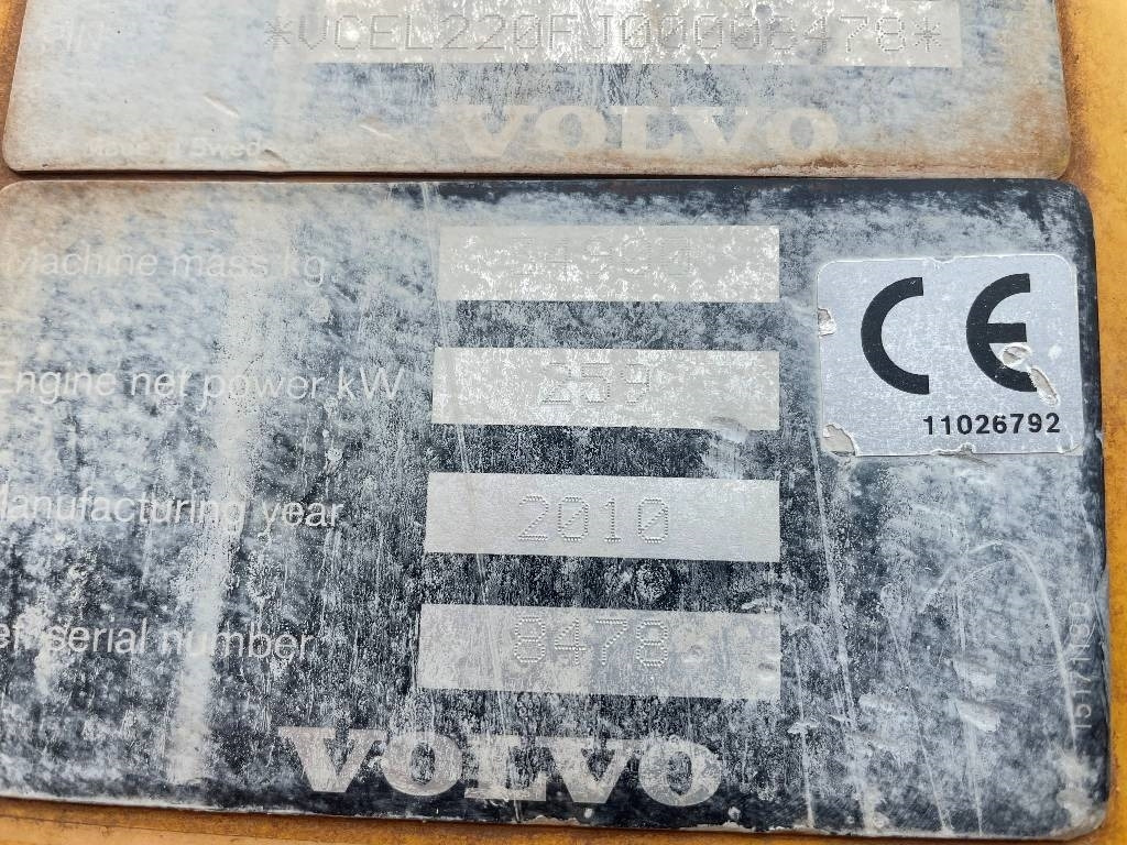 Volvo L 220 F Dismantled: only spare parts - Wheel loader: gambar 5 Volvo L 220 F Dismantled: only spare parts - Wheel loader: gambar 5