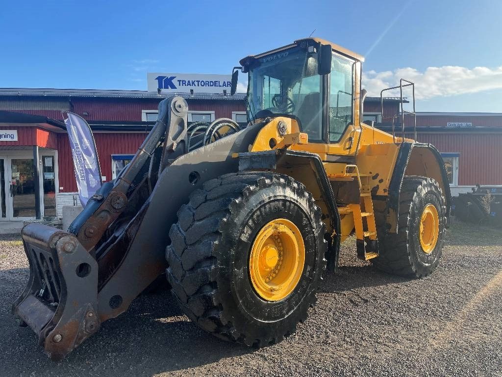 Volvo L 220 F Dismantled: only spare parts - Wheel loader: gambar 4 Volvo L 220 F Dismantled: only spare parts - Wheel loader: gambar 4