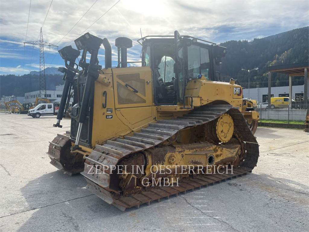 CAT D6-20XE - Bulldozer: gambar 1 CAT D6-20XE - Bulldozer: gambar 1