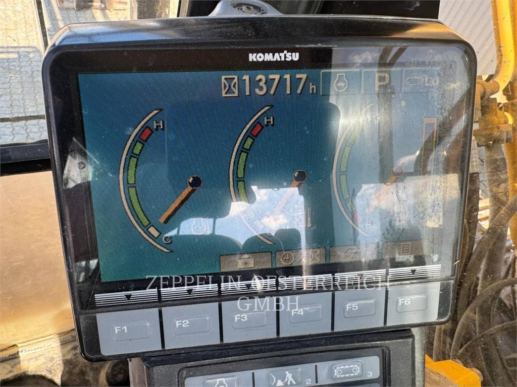 Komatsu PC450LC-8 - Ekskavator perayap: gambar 5 Komatsu PC450LC-8 - Ekskavator perayap: gambar 5