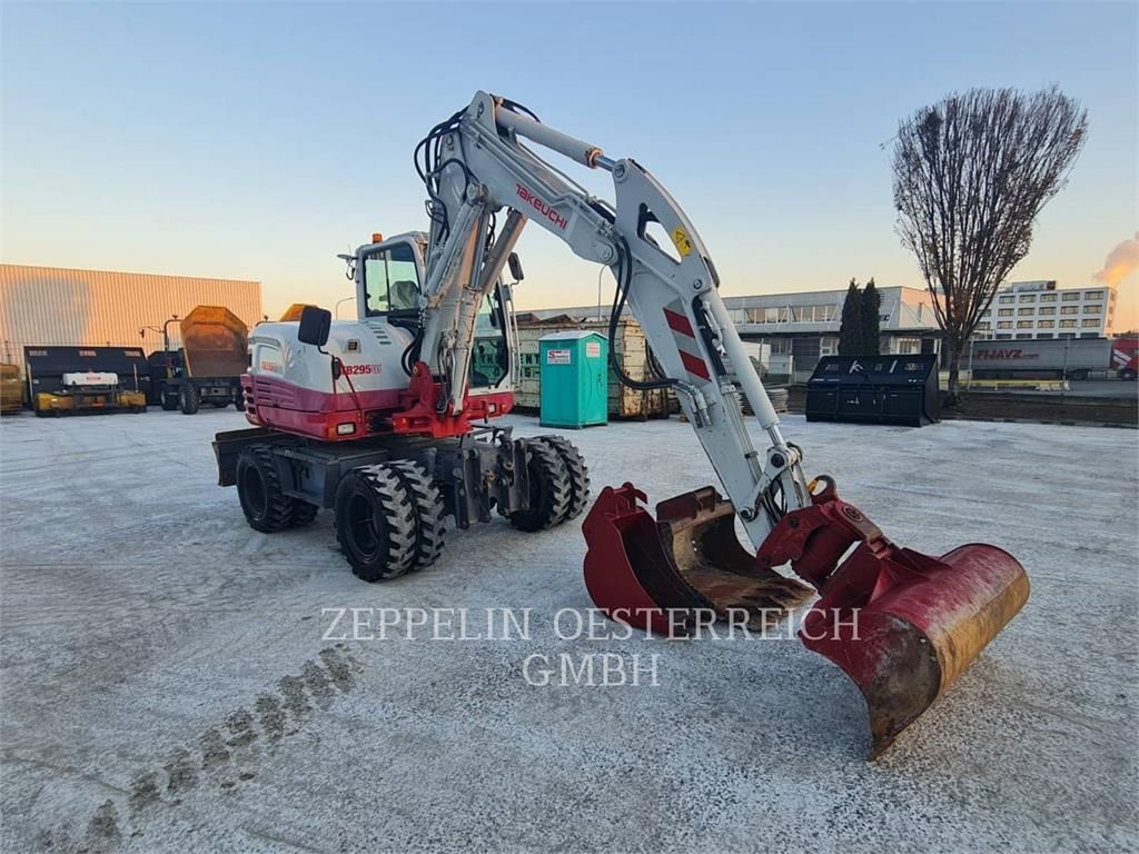 Takeuchi TB295W - Ekskavator roda: gambar 2 Takeuchi TB295W - Ekskavator roda: gambar 2