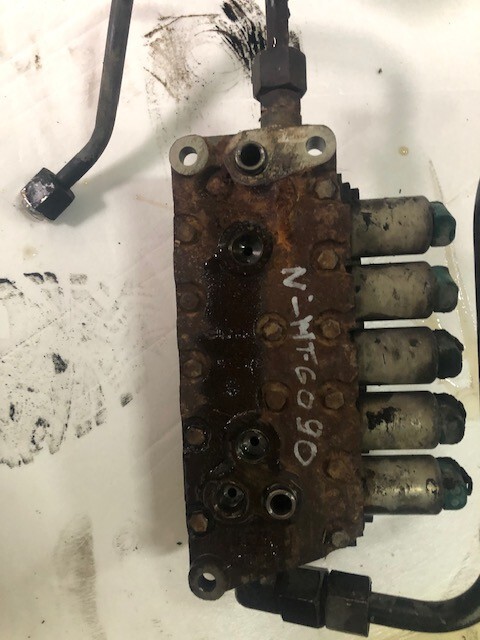 Blok Zaworowy Skrzyni Biegów - Auto Command - New Holland - Gearbox untuk Peralatan pertanian: gambar 4 Blok Zaworowy Skrzyni Biegów - Auto Command - New Holland - Gearbox untuk Peralatan pertanian: gambar 4