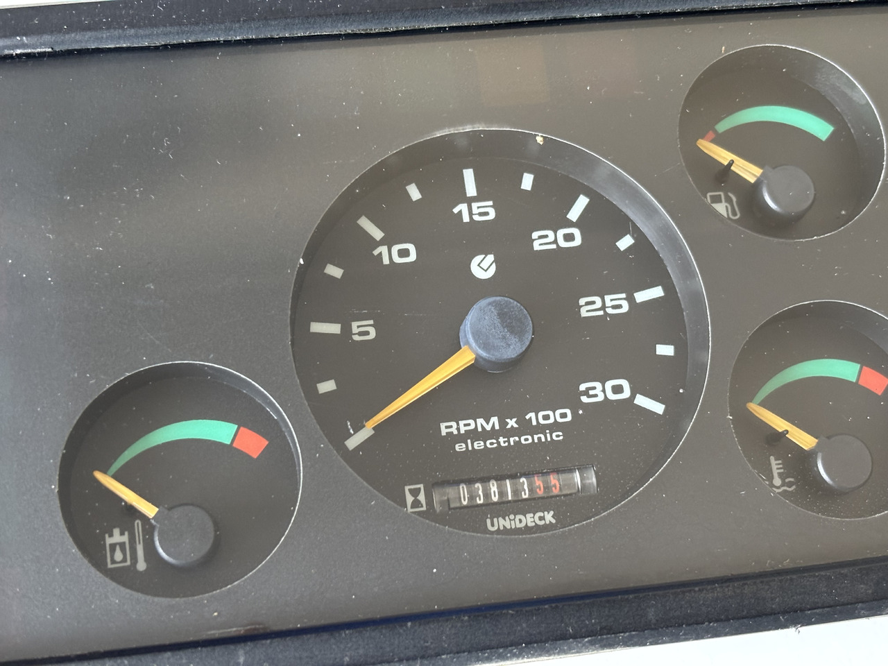 Bobcat T Licznik Speedometr UNIDECK Prędkościomierz - Dasbor untuk Peralatan pertanian: gambar 2 Bobcat T Licznik Speedometr UNIDECK Prędkościomierz - Dasbor untuk Peralatan pertanian: gambar 2