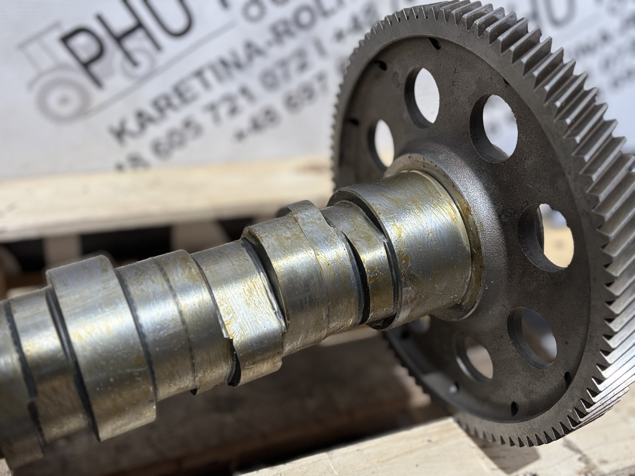 CLAAS Mercedes OM 502 LA V8 OM502LA Wałek Rozrządu 5420511201 - Camshaft untuk Peralatan pertanian: gambar 1 CLAAS Mercedes OM 502 LA V8 OM502LA Wałek Rozrządu 5420511201 - Camshaft untuk Peralatan pertanian: gambar 1