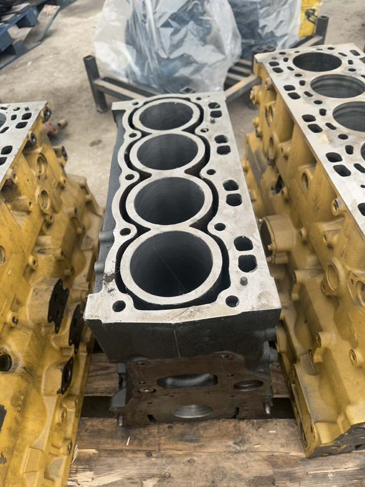 Cat 3054E Blok cylindrów orginał - Blok silinder untuk Peralatan pertanian: gambar 1 Cat 3054E Blok cylindrów orginał - Blok silinder untuk Peralatan pertanian: gambar 1
