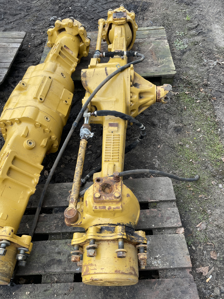 Cat Caterpillar 428E - oś przednia tylna - zwolnica zwrotnica satelity obudowa wieniec dyfer - Final drive untuk Peralatan pertanian: gambar 1 Cat Caterpillar 428E - oś przednia tylna - zwolnica zwrotnica satelity obudowa wieniec dyfer - Final drive untuk Peralatan pertanian: gambar 1