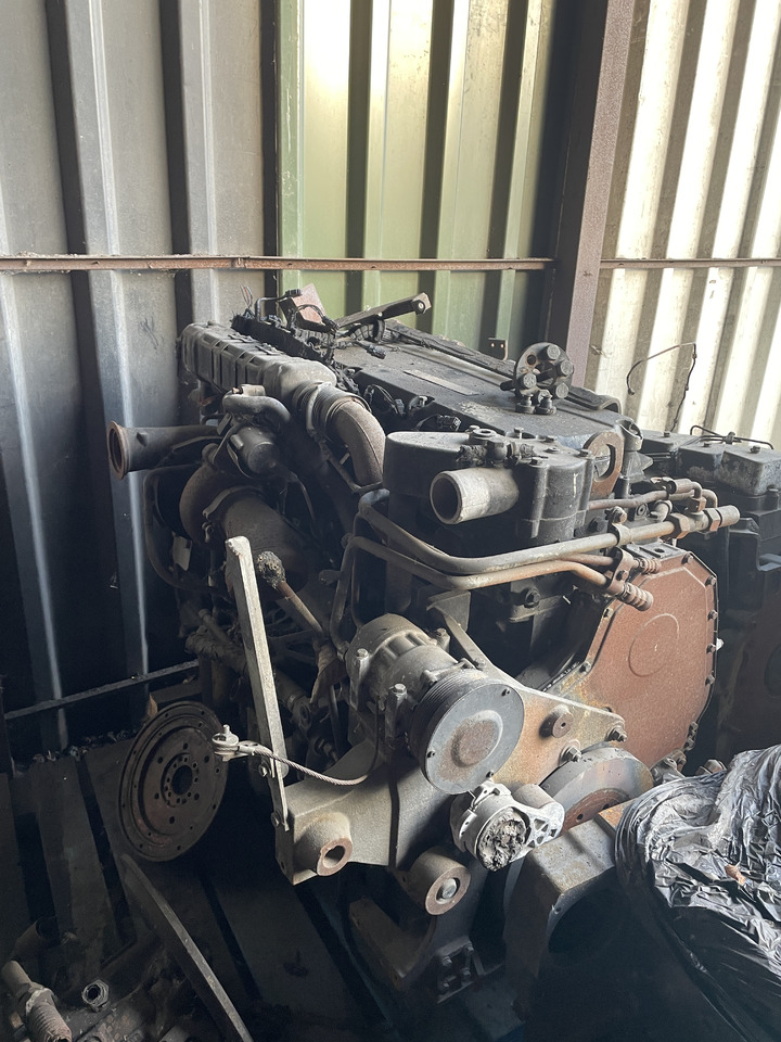 Cat Caterpillar C13 - głowica cylindra 20R-1015 - Kepala silinder untuk Peralatan pertanian: gambar 1 Cat Caterpillar C13 - głowica cylindra 20R-1015 - Kepala silinder untuk Peralatan pertanian: gambar 1
