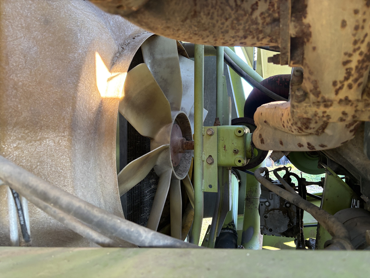 Claas Jaguar 840 Wałek Zdawczy Wałek Napędu Silnika 00 0077 912 2 0000779122 - Poros penggerak untuk Peralatan pertanian: gambar 4 Claas Jaguar 840 Wałek Zdawczy Wałek Napędu Silnika 00 0077 912 2 0000779122 - Poros penggerak untuk Peralatan pertanian: gambar 4