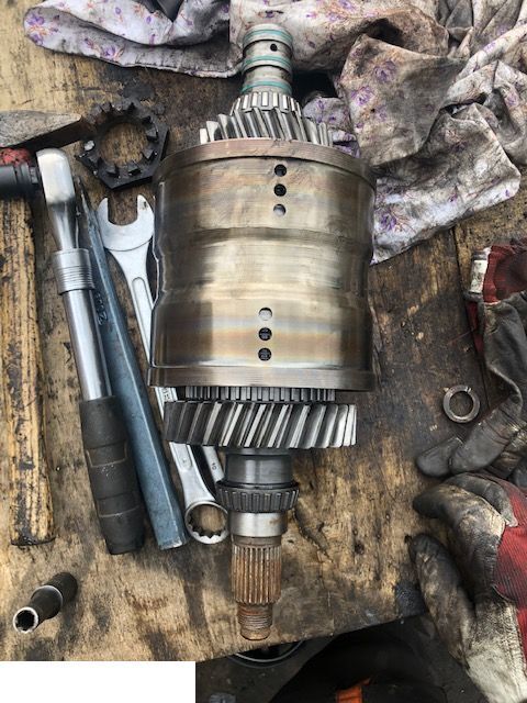 Claas Ranger Matbro - Kosz Skrzyni Biegów - Gearbox dan bagiannya untuk Peralatan pertanian: gambar 1 Claas Ranger Matbro - Kosz Skrzyni Biegów - Gearbox dan bagiannya untuk Peralatan pertanian: gambar 1