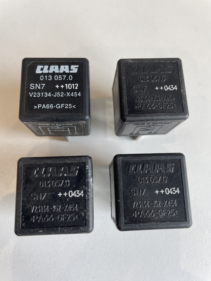 Claas - wiele modeli - przekaźnik 0130570 013057.0 - Relay untuk Peralatan pertanian: gambar 1 Claas - wiele modeli - przekaźnik 0130570 013057.0 - Relay untuk Peralatan pertanian: gambar 1
