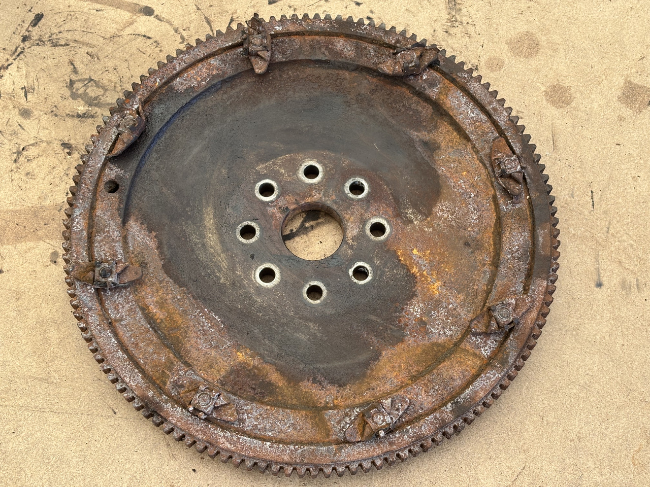 Cummins 8.3 6CT 6CTA 6CTAA Koło zamachowe 3993881 - Roda gila untuk Peralatan pertanian: gambar 5 Cummins 8.3 6CT 6CTA 6CTAA Koło zamachowe 3993881 - Roda gila untuk Peralatan pertanian: gambar 5