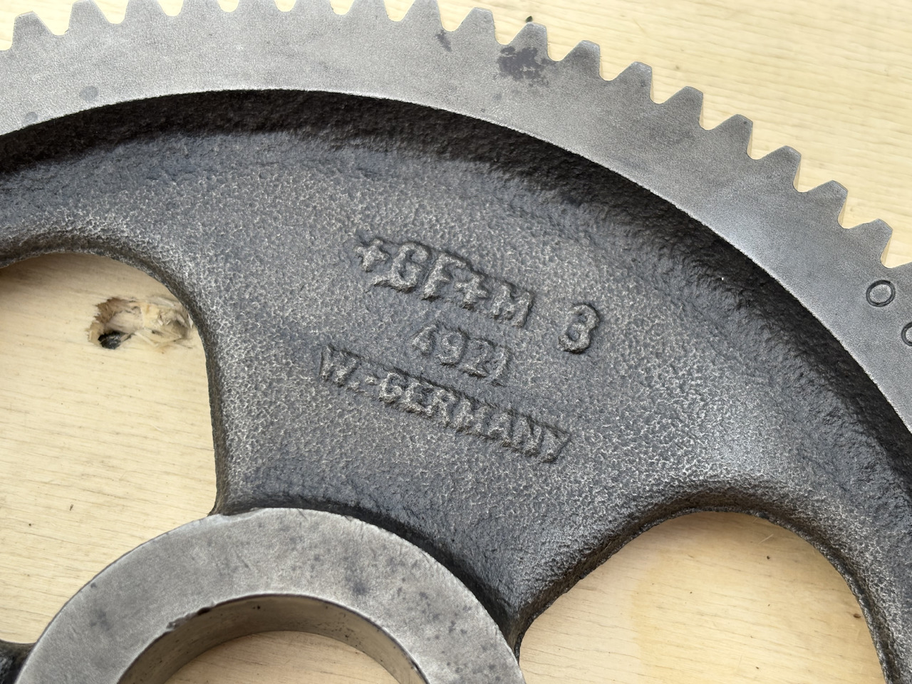 Cummins 8.3 6CT 6CTA 6CTAA Koło zębate wałka rozrządu 3918777 3907677 3917328 3901967 ORYGINAŁ - Camshaft untuk Peralatan pertanian: gambar 2 Cummins 8.3 6CT 6CTA 6CTAA Koło zębate wałka rozrządu 3918777 3907677 3917328 3901967 ORYGINAŁ - Camshaft untuk Peralatan pertanian: gambar 2