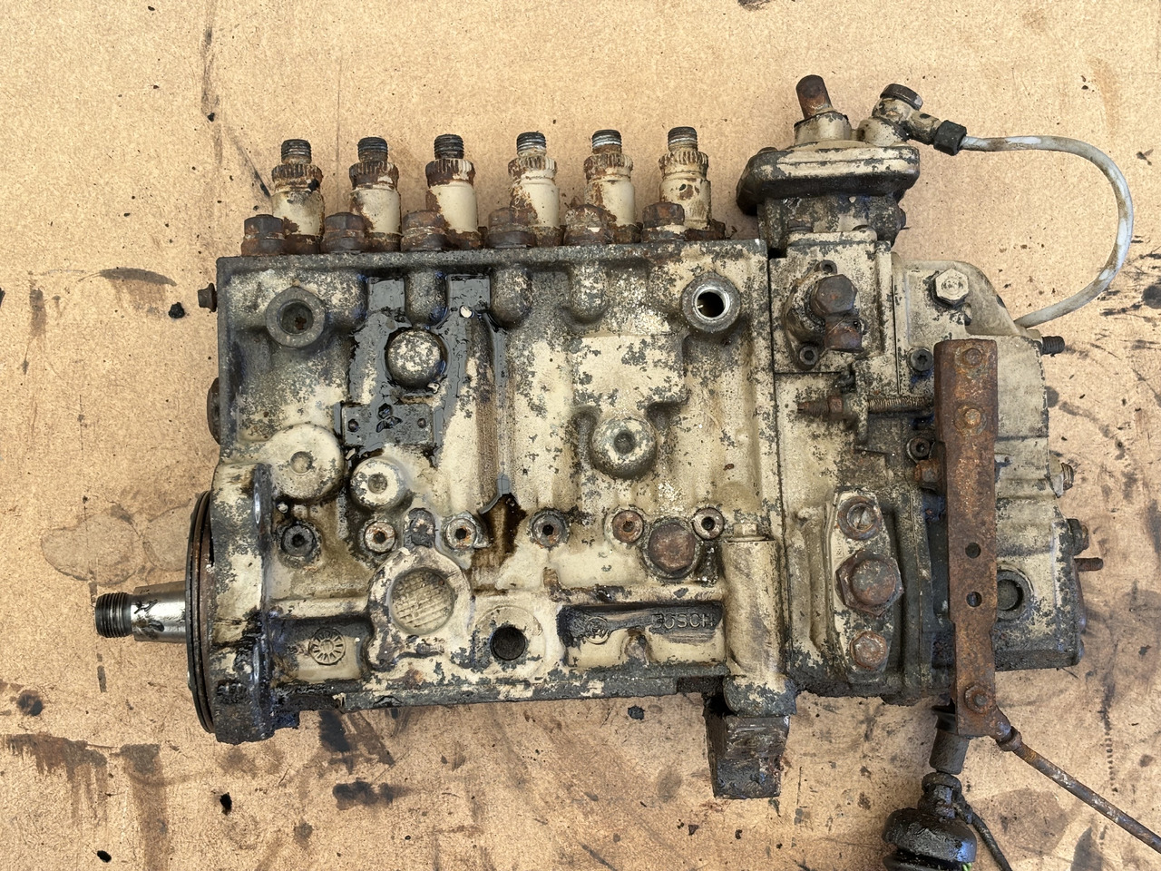 Cummins 8.3 6CT 6CTA 6CTAA Pompa paliwowa kompletna BOSCH 3934780 - Pompa bahan bakar: gambar 1 Cummins 8.3 6CT 6CTA 6CTAA Pompa paliwowa kompletna BOSCH 3934780 - Pompa bahan bakar: gambar 1