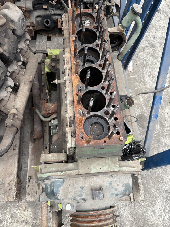 Daimler Benz Mercedes OM352 352.900 Silnik Części Blok - Suku Cadang Mesin untuk Peralatan pertanian: gambar 3 Daimler Benz Mercedes OM352 352.900 Silnik Części Blok - Suku Cadang Mesin untuk Peralatan pertanian: gambar 3