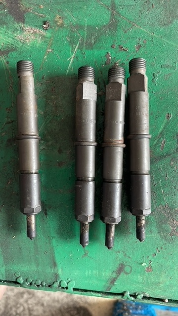 Deutz BF4M2012 wtryski 02931905 - Injektor untuk Peralatan pertanian: gambar 5 Deutz BF4M2012 wtryski 02931905 - Injektor untuk Peralatan pertanian: gambar 5