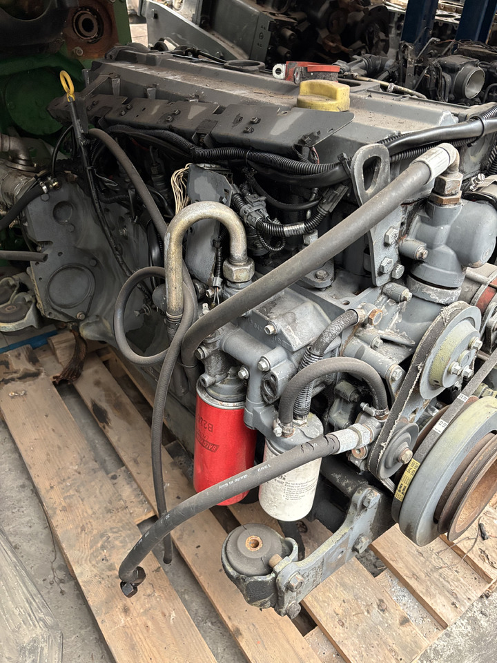 Deutz BF6M1012E BF6M 1012 E C90/1 Silnik Kompletny - Mesin untuk Peralatan pertanian: gambar 1 Deutz BF6M1012E BF6M 1012 E C90/1 Silnik Kompletny - Mesin untuk Peralatan pertanian: gambar 1