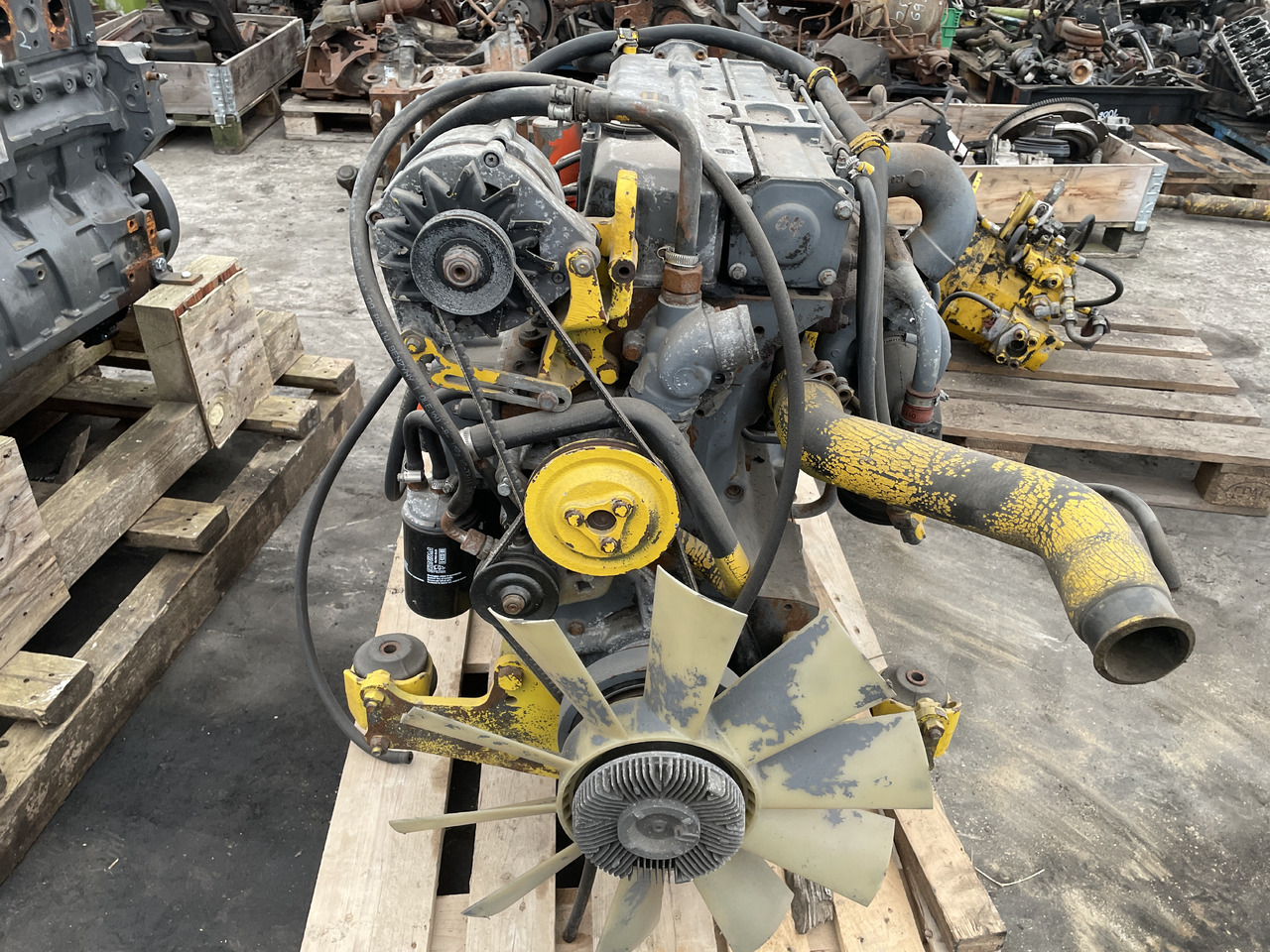 Deutz F4L912 - silnik - Mesin untuk Peralatan konstruksi: gambar 2 Deutz F4L912 - silnik - Mesin untuk Peralatan konstruksi: gambar 2