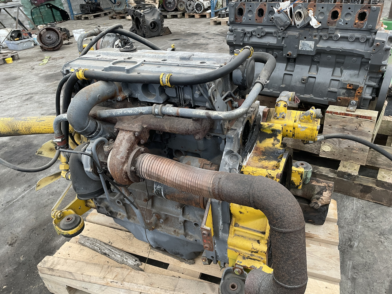 Deutz F4L912 - silnik - Mesin untuk Peralatan konstruksi: gambar 4 Deutz F4L912 - silnik - Mesin untuk Peralatan konstruksi: gambar 4