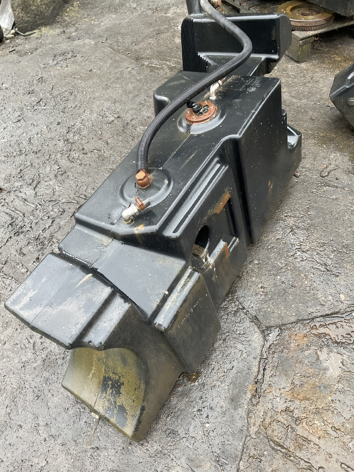 Deutz Fahr Agrotron - zbiornik paliwa 001418183 - Tangki bahan bakar untuk Peralatan pertanian: gambar 2 Deutz Fahr Agrotron - zbiornik paliwa 001418183 - Tangki bahan bakar untuk Peralatan pertanian: gambar 2