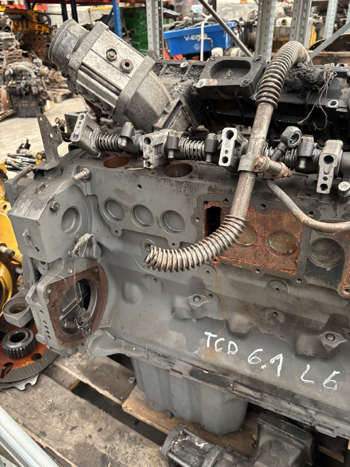 Deutz TCD 6.1L6 C4ST120 Silnik CZĘŚCI - Suku Cadang Mesin untuk Peralatan pertanian: gambar 2 Deutz TCD 6.1L6 C4ST120 Silnik CZĘŚCI - Suku Cadang Mesin untuk Peralatan pertanian: gambar 2
