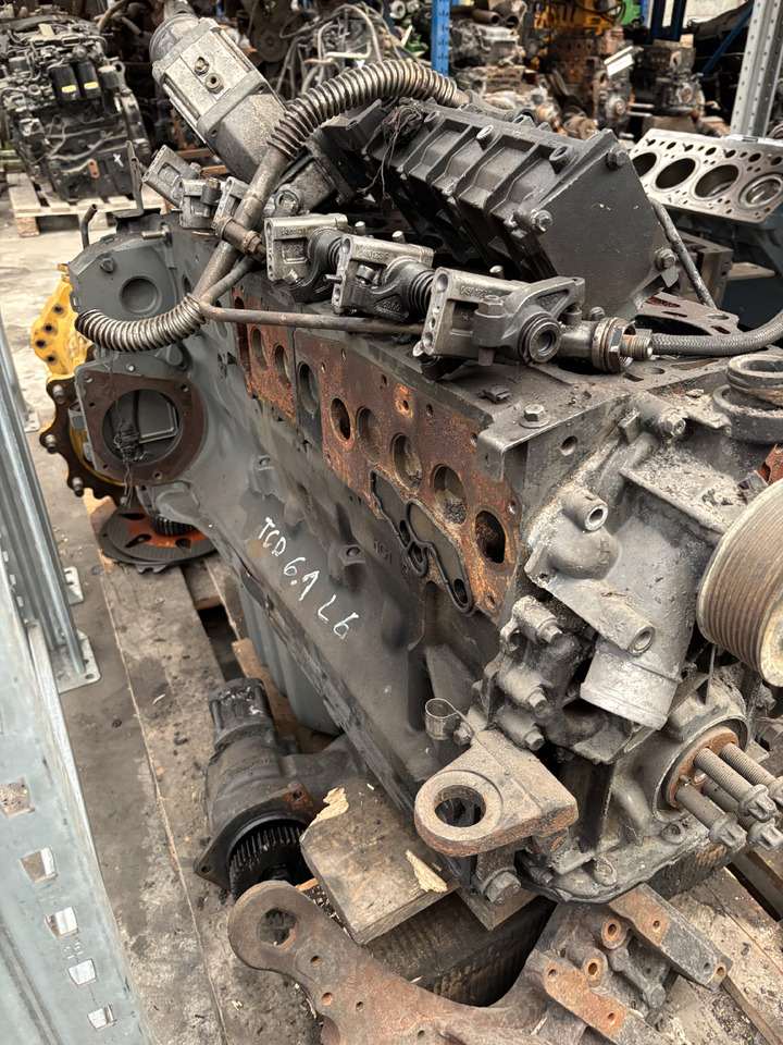 Deutz TCD 6.1L6 C4ST120 Silnik CZĘŚCI - Suku Cadang Mesin untuk Peralatan pertanian: gambar 1 Deutz TCD 6.1L6 C4ST120 Silnik CZĘŚCI - Suku Cadang Mesin untuk Peralatan pertanian: gambar 1