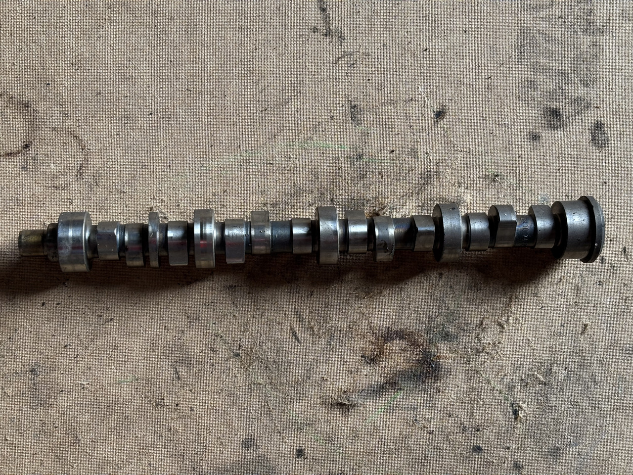 Deutz TD2011 D2011 D2011L04W Wałek Rozrządu 04102422 - Camshaft untuk Peralatan pertanian: gambar 2 Deutz TD2011 D2011 D2011L04W Wałek Rozrządu 04102422 - Camshaft untuk Peralatan pertanian: gambar 2