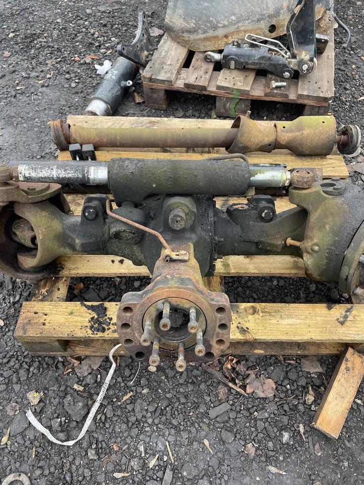 Fendt 209F - zwrotnica mostu przedniego prawa F260310020300 - Buku jari kemudi untuk Peralatan pertanian: gambar 1 Fendt 209F - zwrotnica mostu przedniego prawa F260310020300 - Buku jari kemudi untuk Peralatan pertanian: gambar 1