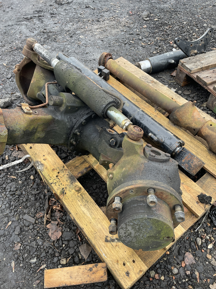 Fendt 209F - zwrotnica mostu przedniego prawa F260310020300 - Buku jari kemudi untuk Peralatan pertanian: gambar 2 Fendt 209F - zwrotnica mostu przedniego prawa F260310020300 - Buku jari kemudi untuk Peralatan pertanian: gambar 2