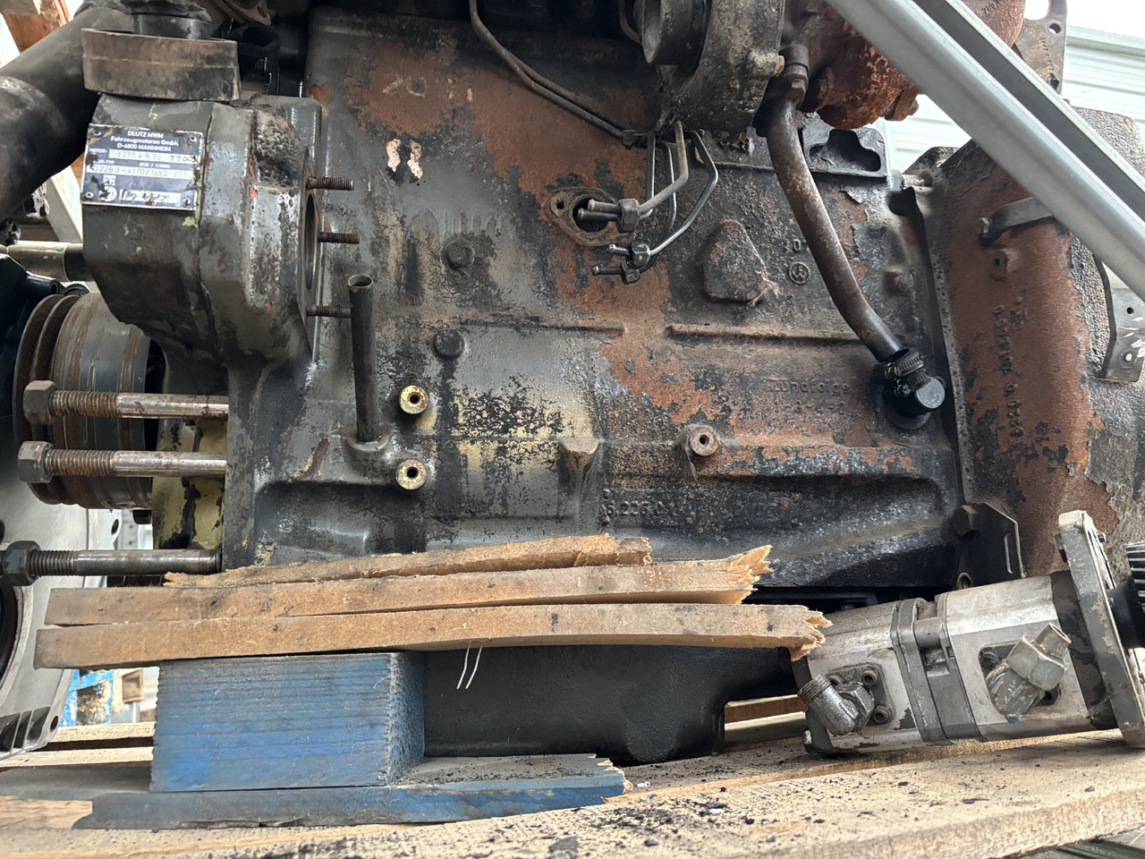 Fendt 309 Deutz TD226-B4 MWM Silnik Blok Pokrywa Obudowa Koło Zamachowe Miska Olejowa CZĘŚCI - Roda gila untuk Peralatan pertanian: gambar 5 Fendt 309 Deutz TD226-B4 MWM Silnik Blok Pokrywa Obudowa Koło Zamachowe Miska Olejowa CZĘŚCI - Roda gila untuk Peralatan pertanian: gambar 5