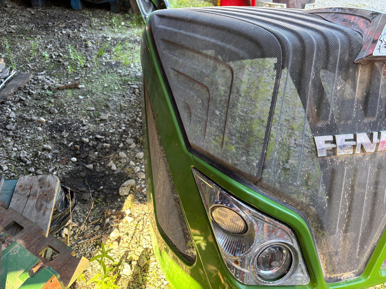 Fendt 716 Vario - maska silnika - Kerudung untuk Traktor: gambar 1 Fendt 716 Vario - maska silnika - Kerudung untuk Traktor: gambar 1