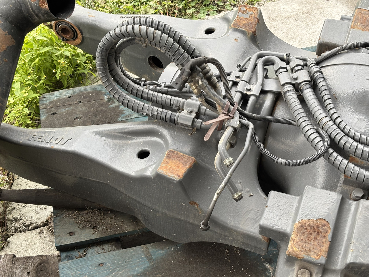 Fendt 828 Obudowa Łączona Osi 755/137 F835300020260 F835300020250 - Poros dan bagian untuk Peralatan pertanian: gambar 5 Fendt 828 Obudowa Łączona Osi 755/137 F835300020260 F835300020250 - Poros dan bagian untuk Peralatan pertanian: gambar 5