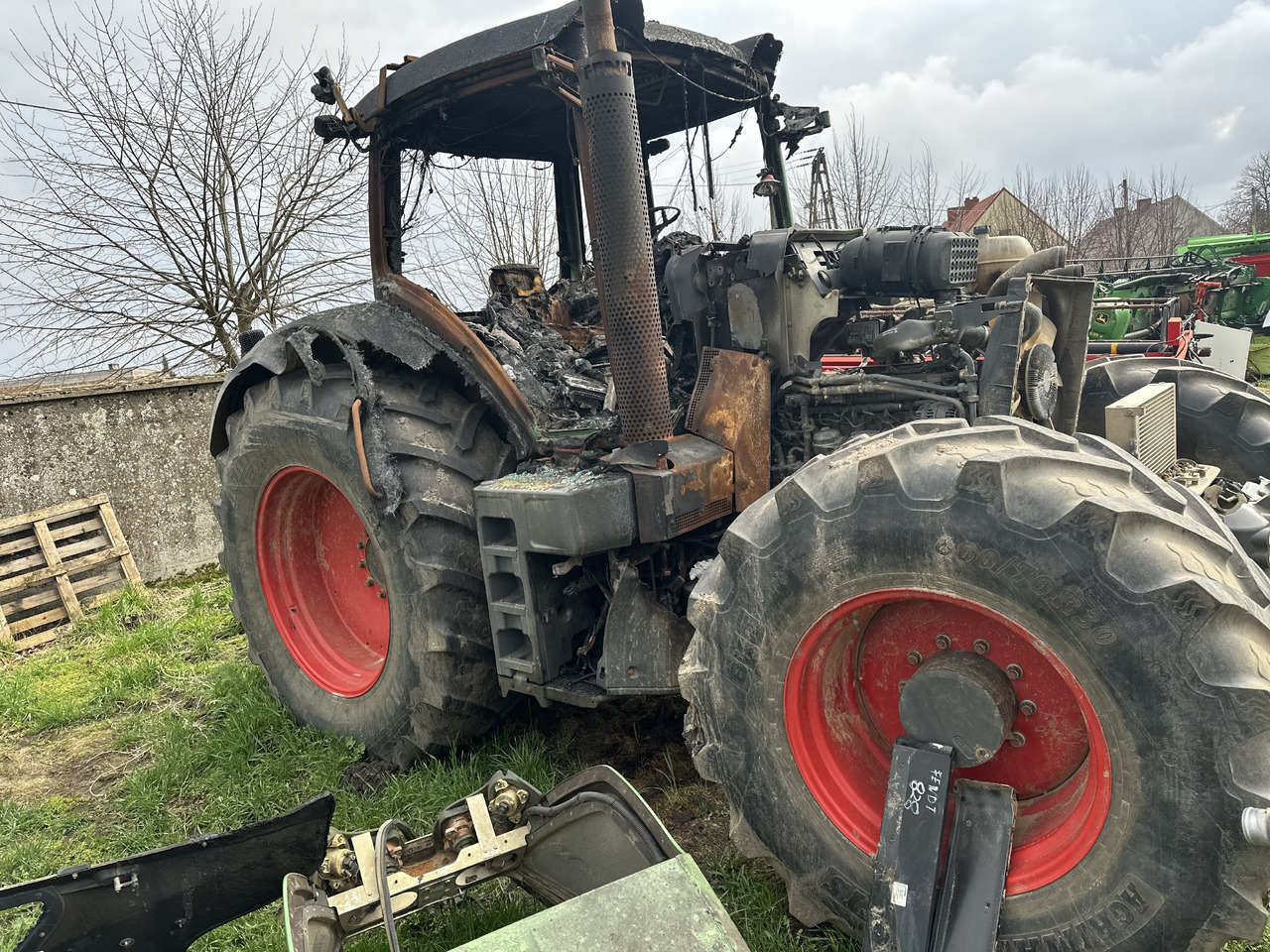 Fendt 828 Vario części zwolnica zwrotnica , skrzynia biegów , silnik , most napędowy przedni i tylni - Final drive untuk Peralatan pertanian: gambar 5 Fendt 828 Vario części zwolnica zwrotnica , skrzynia biegów , silnik , most napędowy przedni i tylni - Final drive untuk Peralatan pertanian: gambar 5