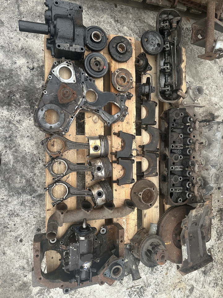 Fiat 780dt Fiat 8045 głowica cylindrów , klawiatura głowicy , rozrząd , części - Kepala silinder untuk Peralatan pertanian: gambar 3 Fiat 780dt Fiat 8045 głowica cylindrów , klawiatura głowicy , rozrząd , części - Kepala silinder untuk Peralatan pertanian: gambar 3