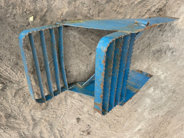 Ford New Holland 8730 - Stopnica | Stopnie - Langkah kaki untuk Traktor: gambar 2 Ford New Holland 8730 - Stopnica | Stopnie - Langkah kaki untuk Traktor: gambar 2
