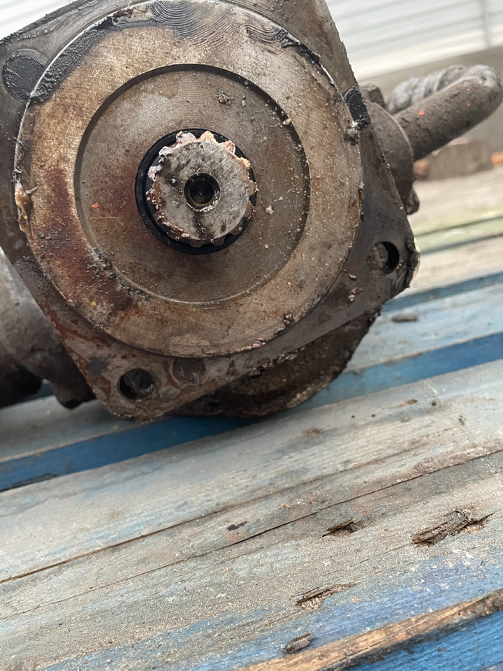 Hamworthy PC558686C1 Volvo Zettelmayer - pompa hydrauliczna - Pompa hidrolik untuk Peralatan pertanian: gambar 4 Hamworthy PC558686C1 Volvo Zettelmayer - pompa hydrauliczna - Pompa hidrolik untuk Peralatan pertanian: gambar 4