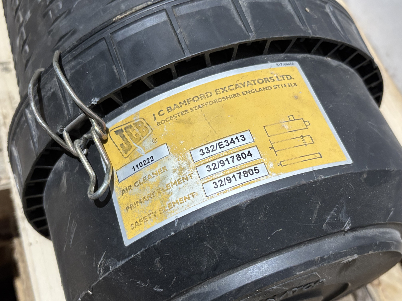 JCB 332/E3413 Filtr Powietrza Obudowa Filtra Powietrza - Filter udara untuk Peralatan konstruksi: gambar 1 JCB 332/E3413 Filtr Powietrza Obudowa Filtra Powietrza - Filter udara untuk Peralatan konstruksi: gambar 1