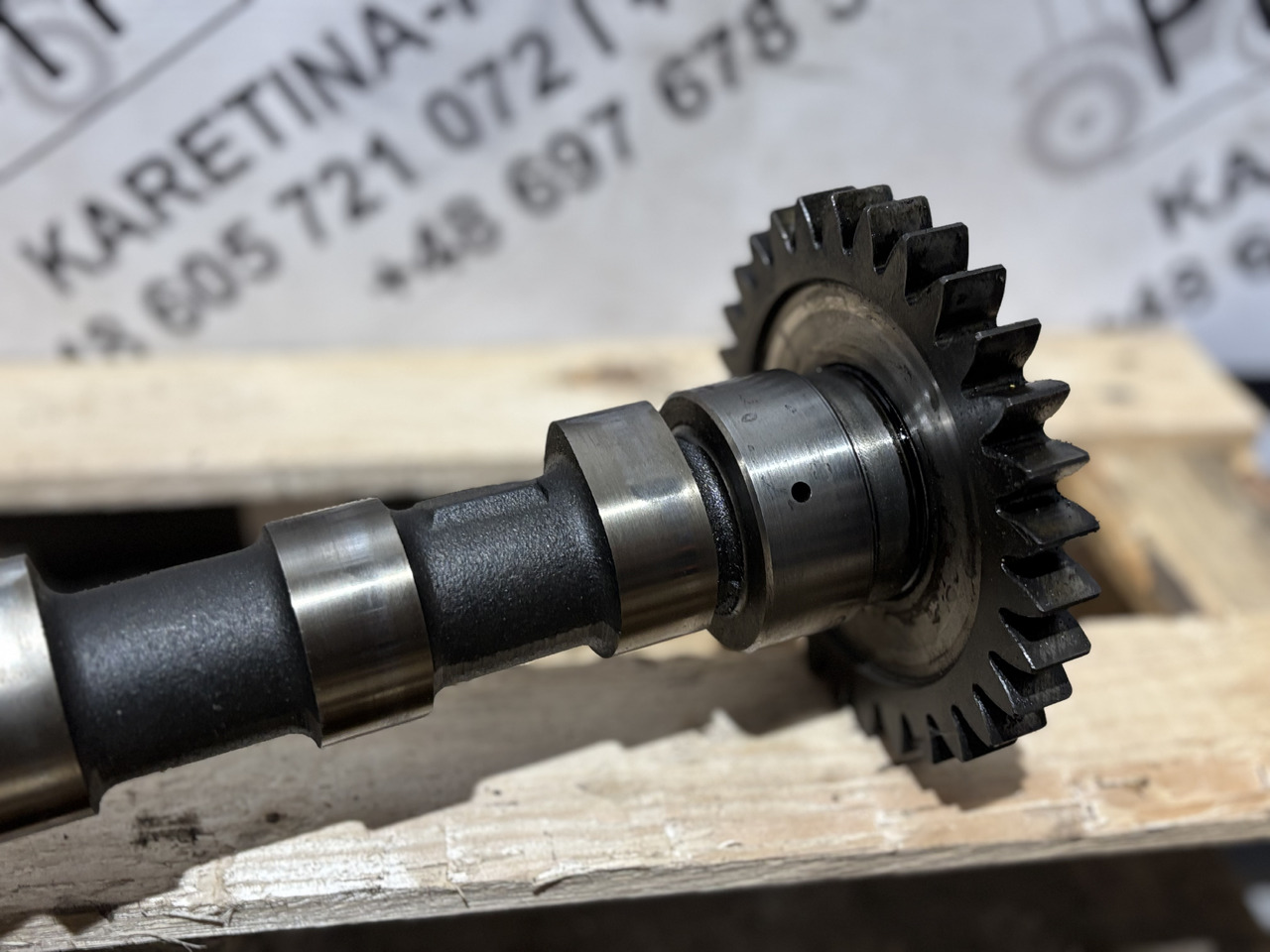 John Deere 6081 7700 7800 8200 8300 9100 Wałek Rozrządu R120872 R104589 - Camshaft untuk Peralatan pertanian: gambar 1 John Deere 6081 7700 7800 8200 8300 9100 Wałek Rozrządu R120872 R104589 - Camshaft untuk Peralatan pertanian: gambar 1