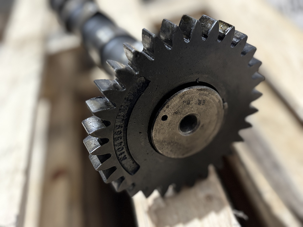 John Deere 6081 7700 7800 8200 8300 9100 Wałek Rozrządu R120872 R104589 - Camshaft untuk Peralatan pertanian: gambar 4 John Deere 6081 7700 7800 8200 8300 9100 Wałek Rozrządu R120872 R104589 - Camshaft untuk Peralatan pertanian: gambar 4