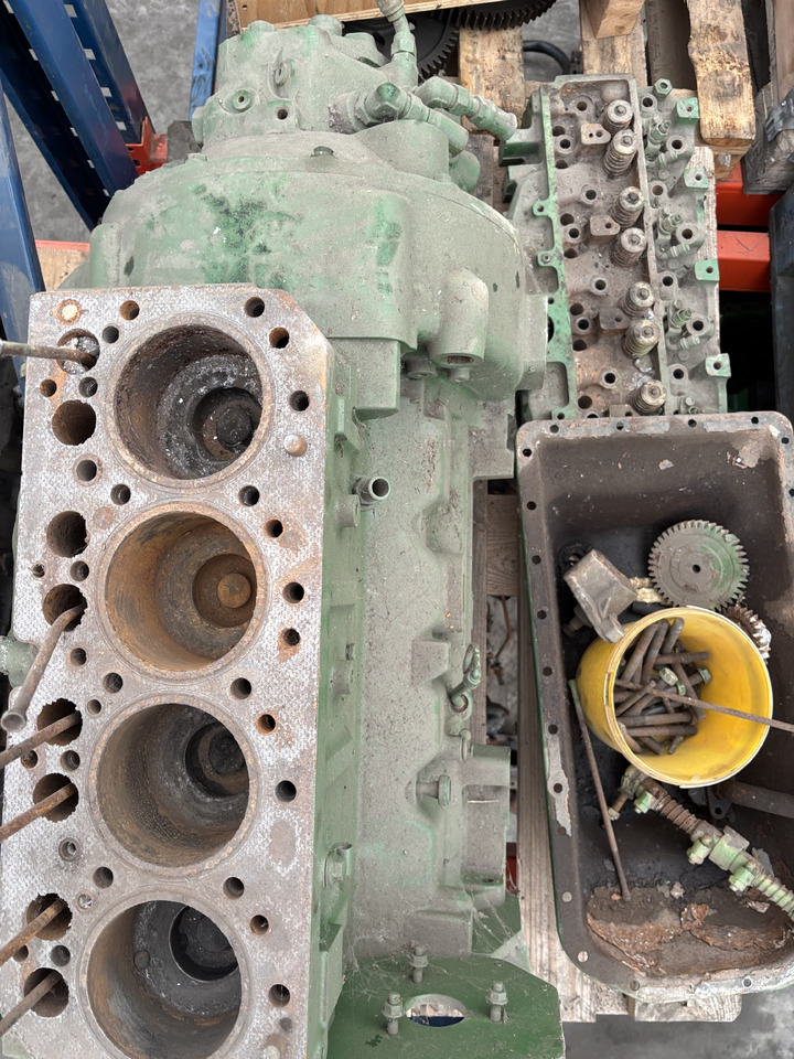 John Deere 6110 6120 6215 Powertech 4045 Silnik R115081 CZĘŚCI - Suku Cadang Mesin untuk Peralatan pertanian: gambar 5 John Deere 6110 6120 6215 Powertech 4045 Silnik R115081 CZĘŚCI - Suku Cadang Mesin untuk Peralatan pertanian: gambar 5