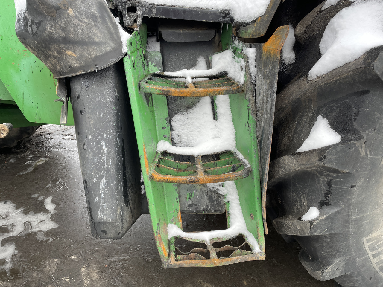 John Deere 6830 - schody schodki AL156877 - Langkah kaki untuk Peralatan pertanian: gambar 1 John Deere 6830 - schody schodki AL156877 - Langkah kaki untuk Peralatan pertanian: gambar 1