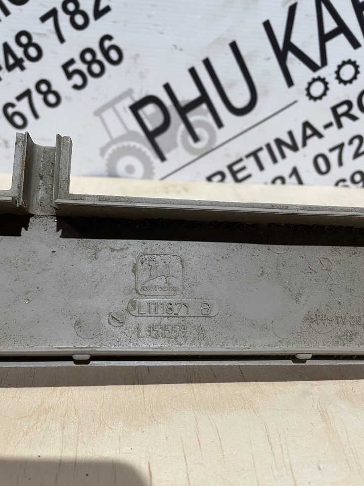 John Deere 6920S - plastik panel wnętrza L111871 L159114 - Kabin dan interior untuk Peralatan pertanian: gambar 3 John Deere 6920S - plastik panel wnętrza L111871 L159114 - Kabin dan interior untuk Peralatan pertanian: gambar 3