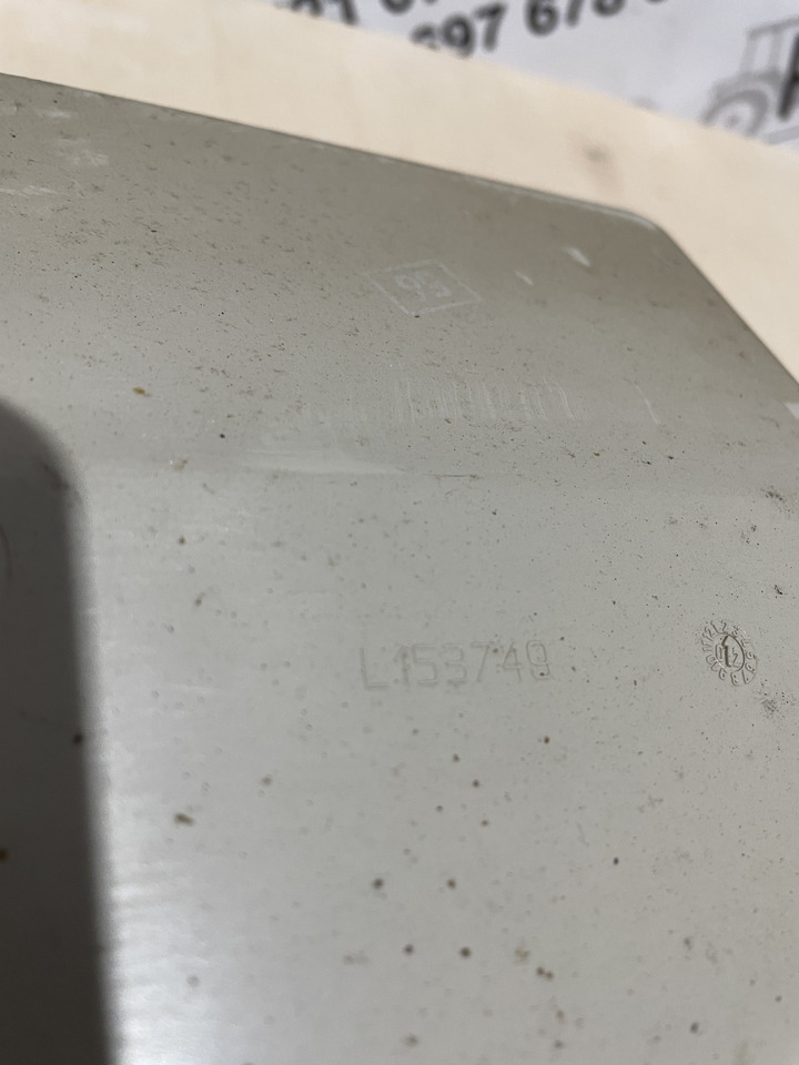 John Deere 6920S - schowek L153749 - Kabin dan interior untuk Peralatan pertanian: gambar 4 John Deere 6920S - schowek L153749 - Kabin dan interior untuk Peralatan pertanian: gambar 4