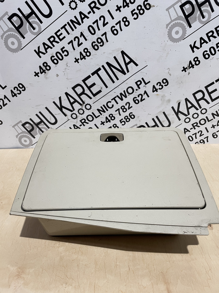 John Deere 6920S - schowek L153749 - Kabin dan interior untuk Peralatan pertanian: gambar 1 John Deere 6920S - schowek L153749 - Kabin dan interior untuk Peralatan pertanian: gambar 1