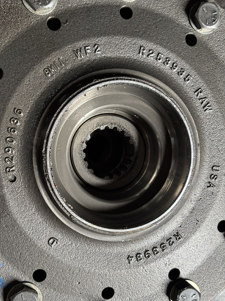 Penularan untuk Peralatan pertanian John Deere 7530 Mechanizm Różnicowy Atak Wał Zębatka RE225508 R225505, R225507: gambar 9
